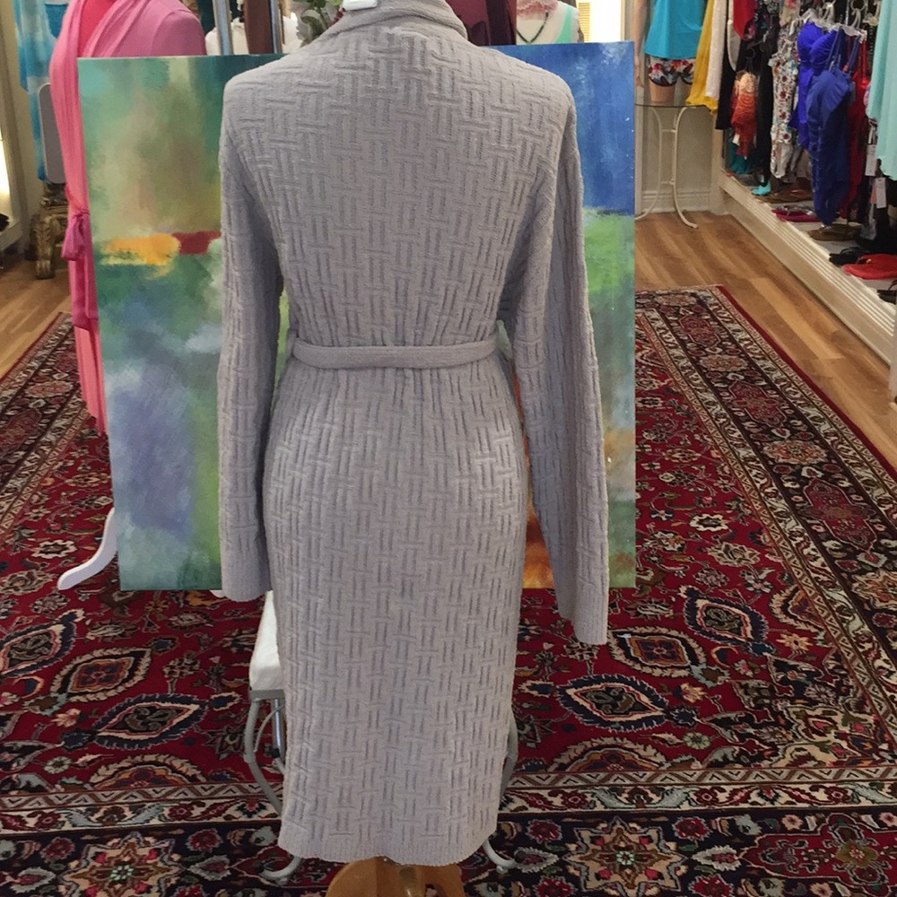NATORI LONG PLUSH ROBE - Picture 5 of 8